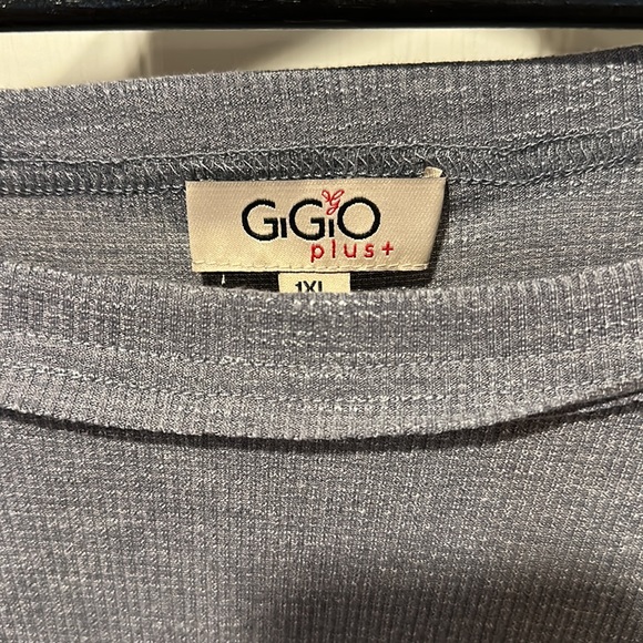 Women’s GiGiO 1XL Top - Picture 5 of 7